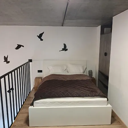 公寓 Lofty Nad Warta - Free Parking - Self Check-in